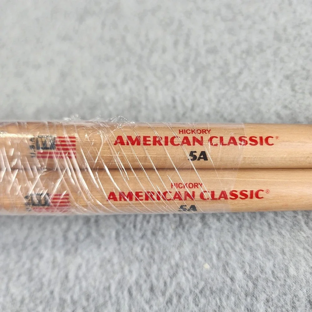 Vic Firth American Classic‎ Hickory Drumsticks Wood 5A 16 Inch Long